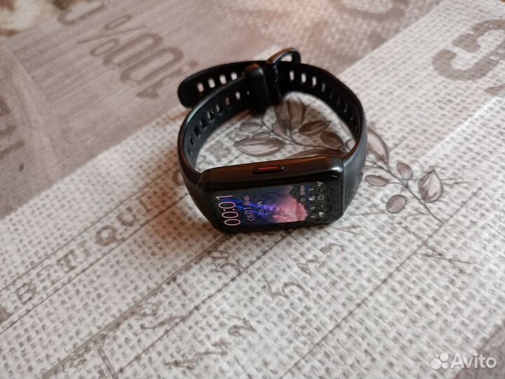 Смарт часы honor band 6
