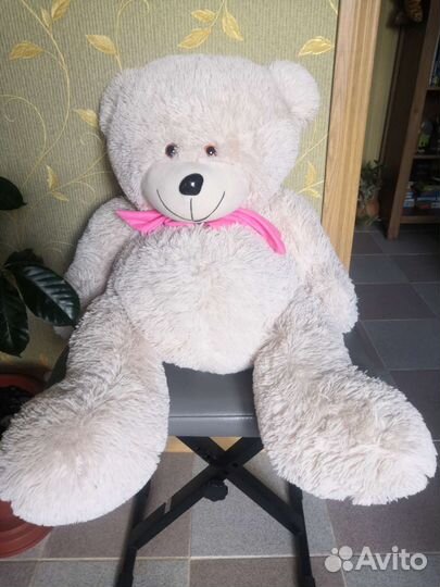 Большие плюшевые медведи