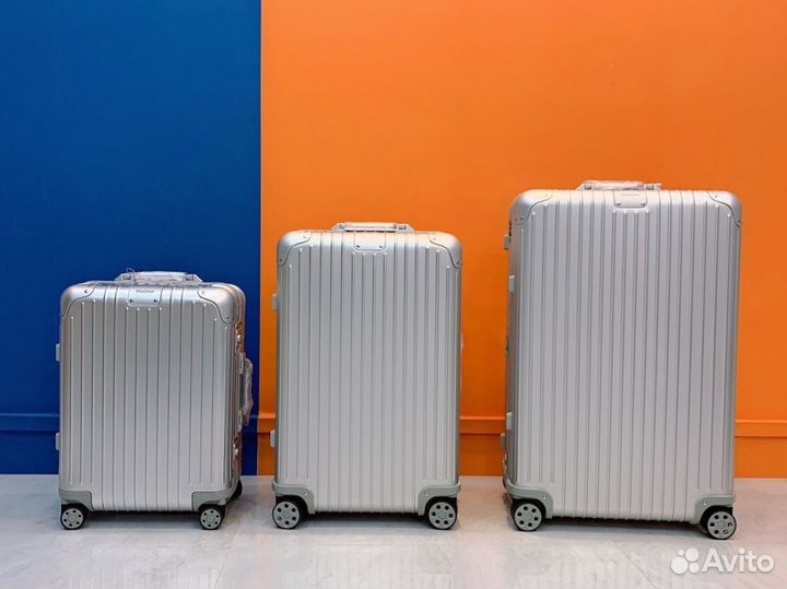 Чемодан rimowa