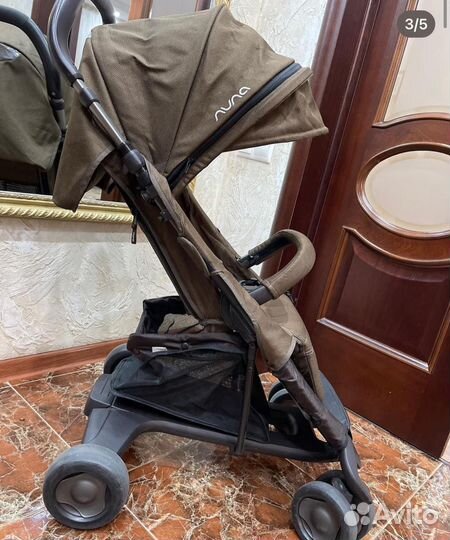 Прогулочная коляска nuna