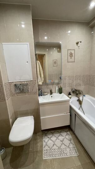 2-к. квартира, 53 м², 3/9 эт.