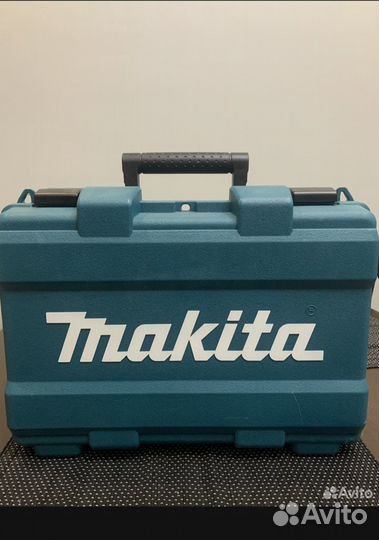 Шуруповерт makita