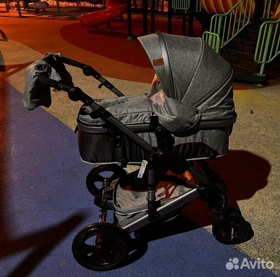 Коляска luxmom 3 в 1