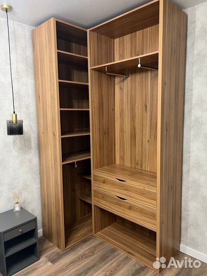 Шкаф для одежды угловой в гардеробную или спальню