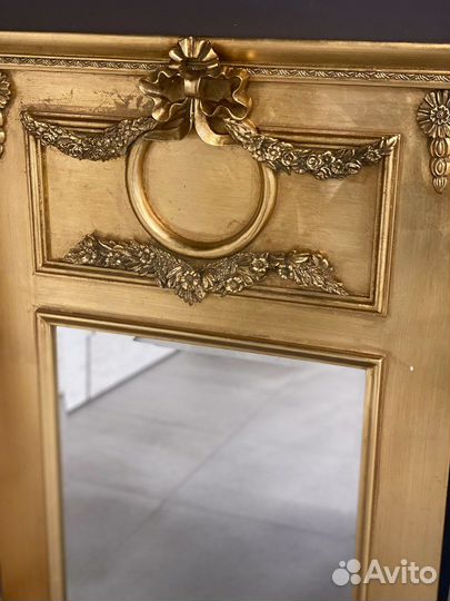 Большое золотое зеркало. Дерево