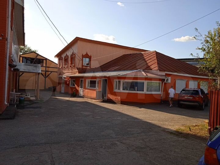 Здание, 1040 м²