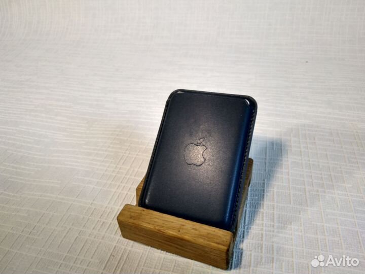 Кардхолдер apple magsafe