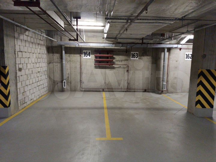 Машиноместо, 14 м²