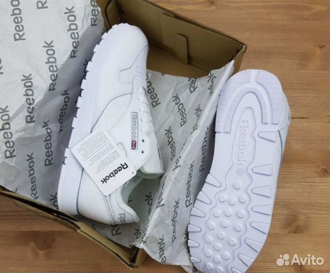 Кроссовки reebok classic кожаные