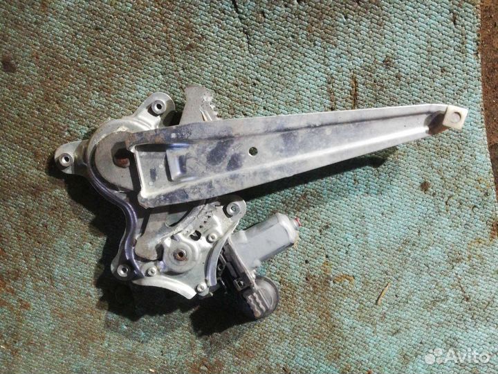 Стеклоподъемник задний Тойота Камри Toyota