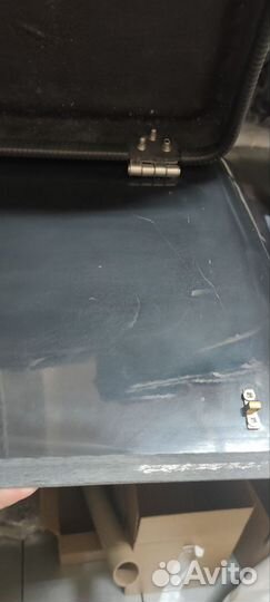 Стол откидной на баллон с 1 пружиной с дефектами