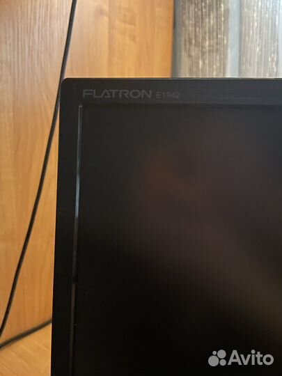 Lg flatron w1942s