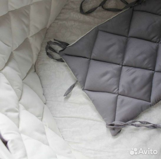 Бортик для детской кроватки