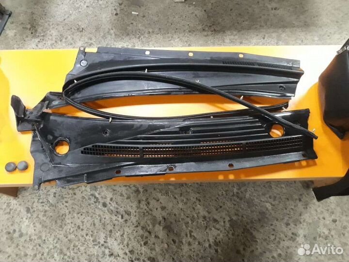 Жабо Nissan pulsar fn15