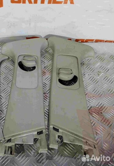 Обшивка стойки центральная Пежо 307 SW