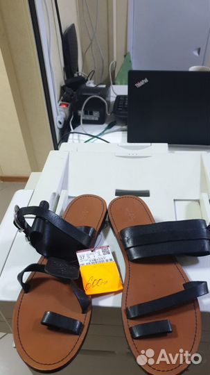 Bershka новые шлепки