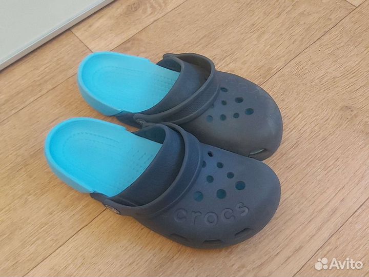 Crocs