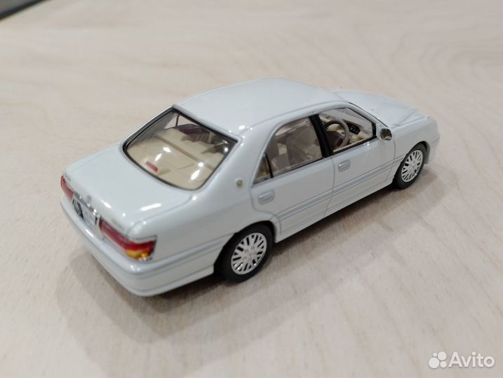 Toyota Crown Royal (S170) 1999-2001