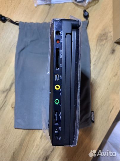 Портативный dvd плеер BBK DL8513SI, 9