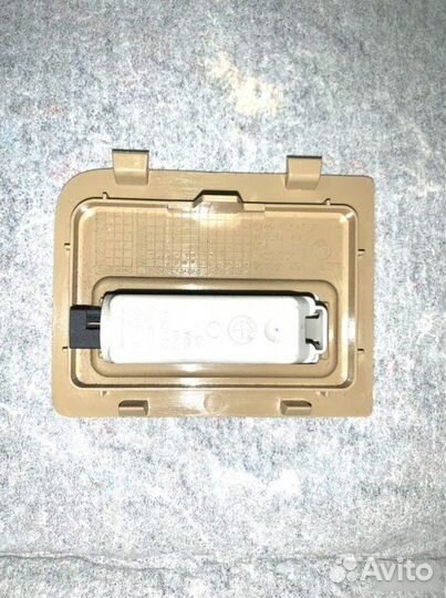 Обшивка багажника левая Bmw X5 E70