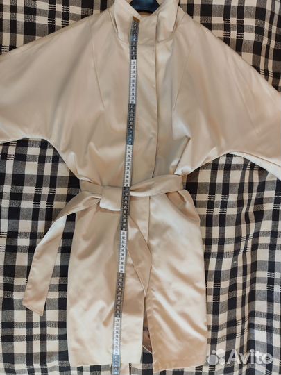 Плащи женские, пиджак, пальто