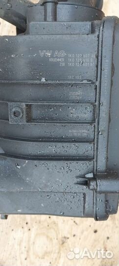 Корпус воздушного фильтра Skoda Octavia A5 BSE 1.6