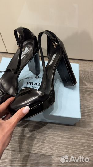 Prada туфли 39