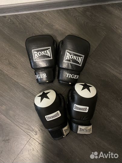Боксерские перчатки