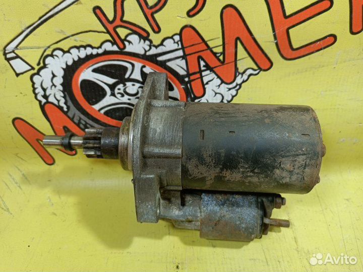 Стартер Volkswagen Passat седан 1.6 1991