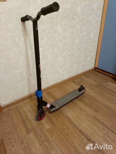 Трюковой самокат rush action