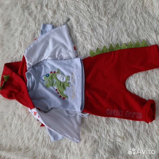 Продаю костюм 3-ка