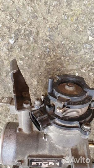 Дросельная заслонка Toyota crown 171