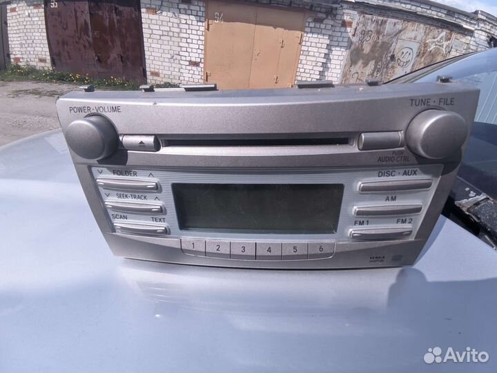 Магнитола Toyota Camry 40