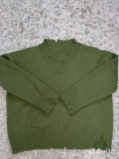 Свитер женский