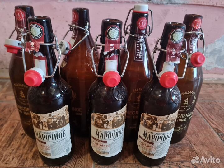 Стеклянные бутылки с пробкой