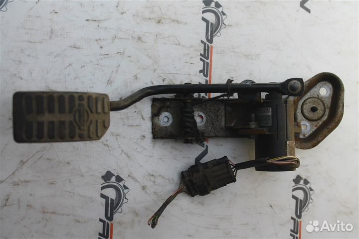 Педаль газа Ниссан Альмера N16