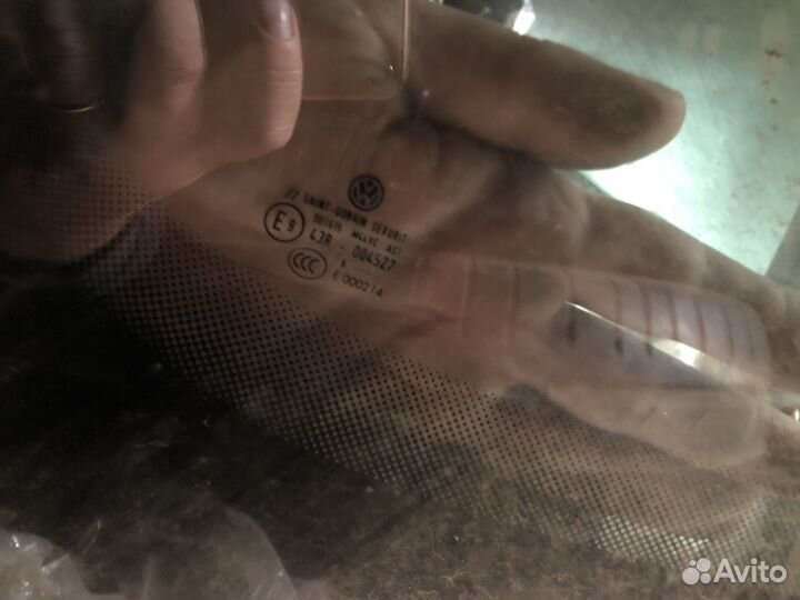 Фольксваген джетта 5 лобовое стекло