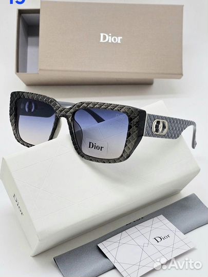 Солнцезащитные очки Dior