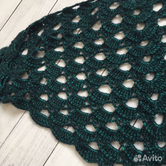 Вязаные платки (красный, голубой, черно-зеленый)