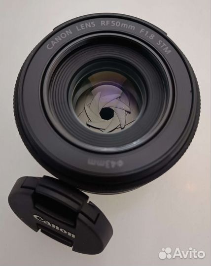 Объектив Canon RF 50mm F 1,8 STM б/у