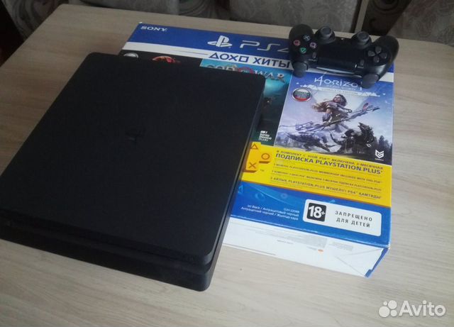 Sony PS4 Slim 1Тб в коробке + диск в подарок