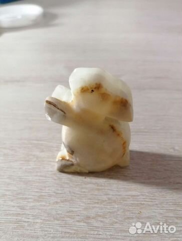 Заяц из оникса