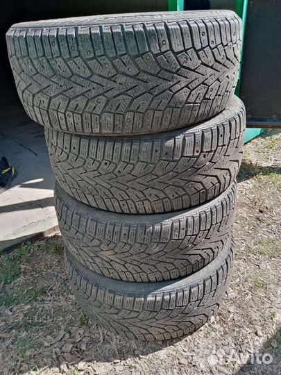 Gislaved NordFrost 100 225/50 R17 98T