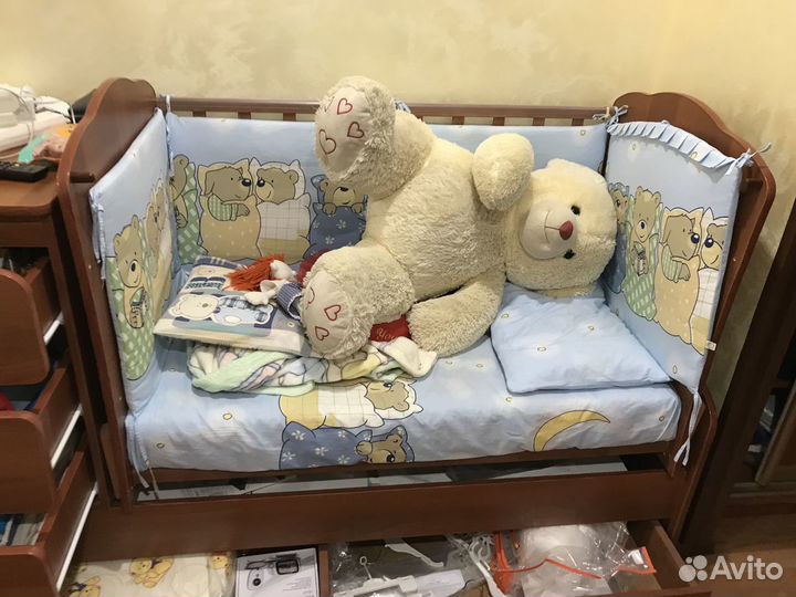 Детская кровать в идеальном состоянии