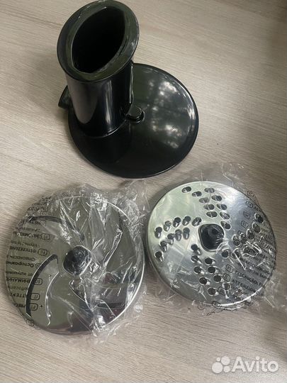 Соковыжималка шнековая redmond