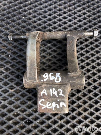 Маятник двигателя Suzuki Sepia ZZ A-142