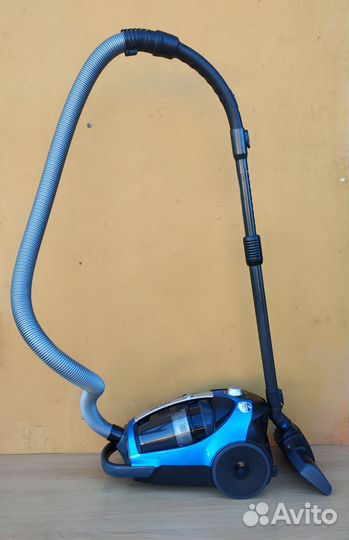 Пылесос Samsung SC8832