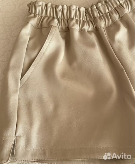 Кожаные шорты