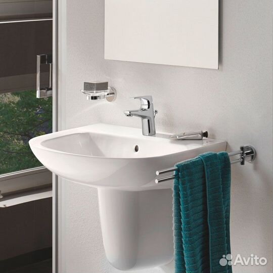 Смеситель для раковины Grohe 23751000 Хром