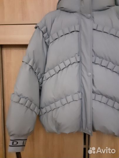 Итальянский женский пуховик,пух 90%,перо 10%